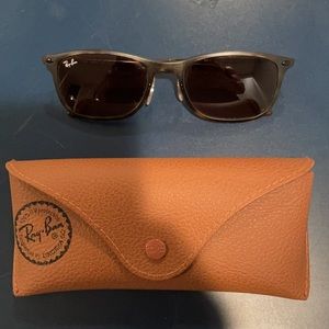 RayBan Unisex Sunglasses w/ Leather Case